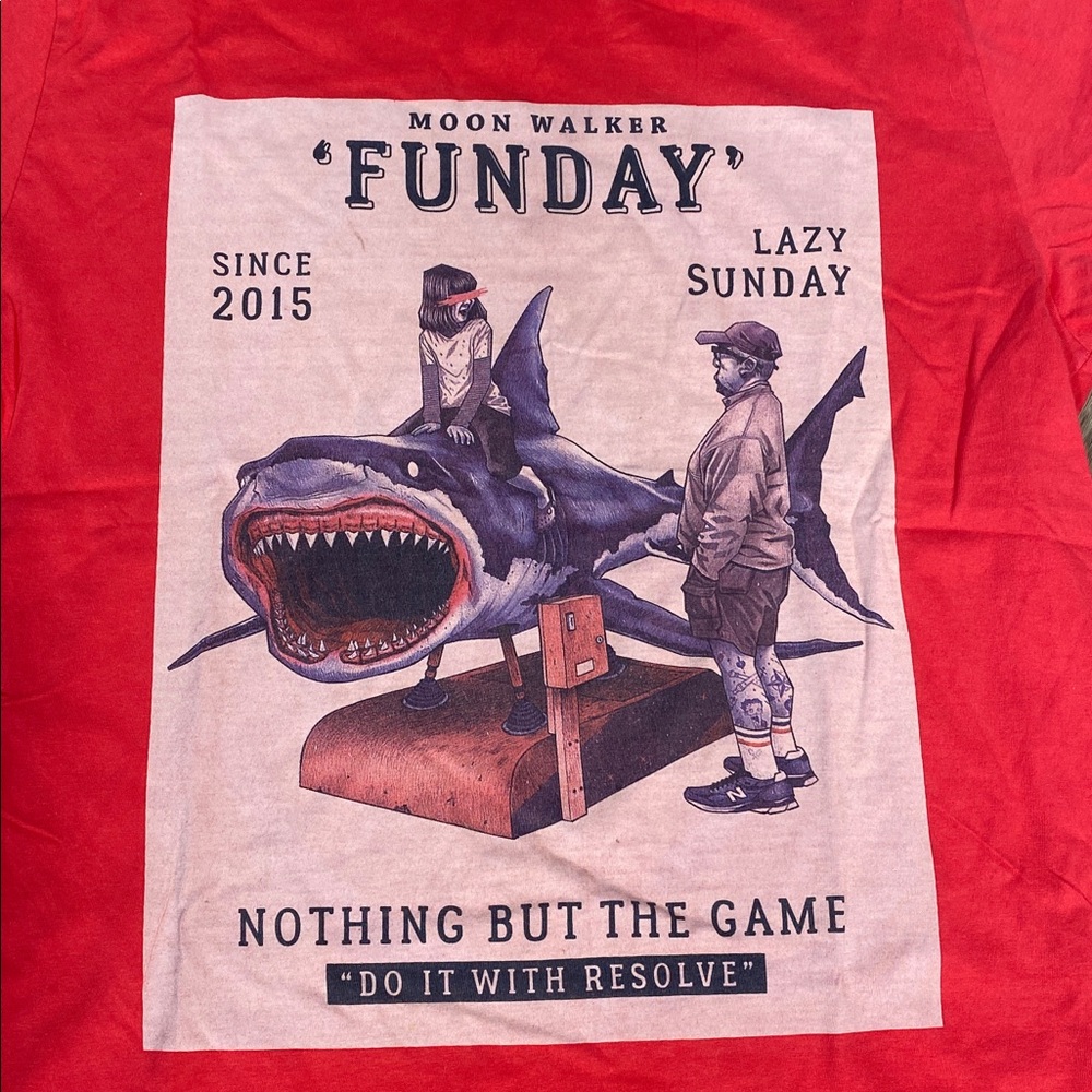 Moonwalker “Funday” Lazy Sunday Shark Graphic Tee red size XL Unisex